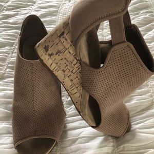 Open toed wedges